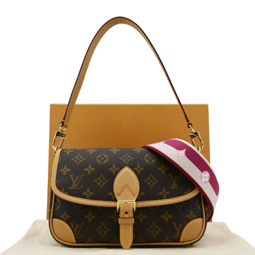 LOUIS VUITTON Diane Monogram Canvas Crossbody Bag Brown - Picture 3 of 11